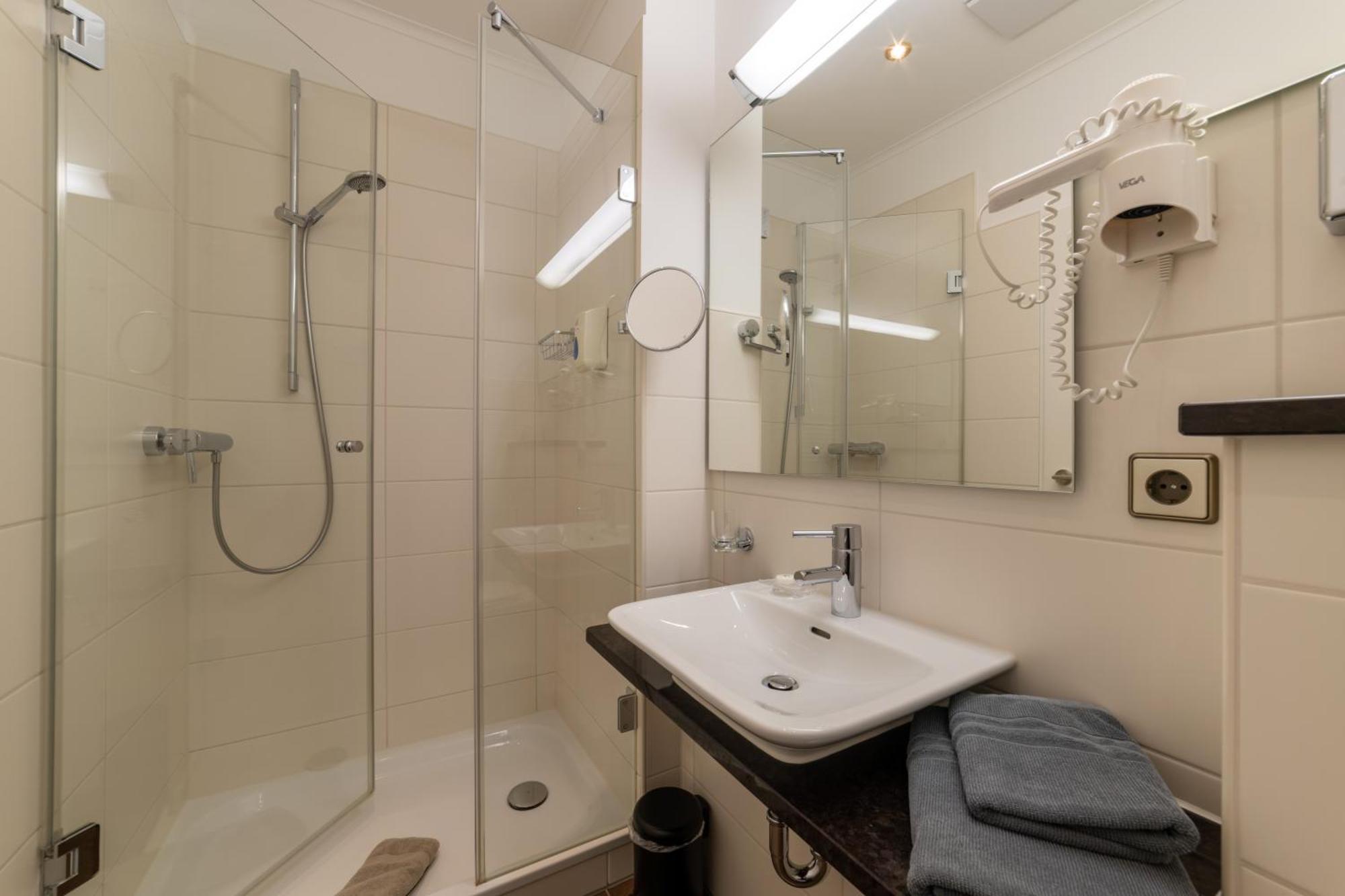 Hotel Schoengarten Garni 린다우 외부 사진